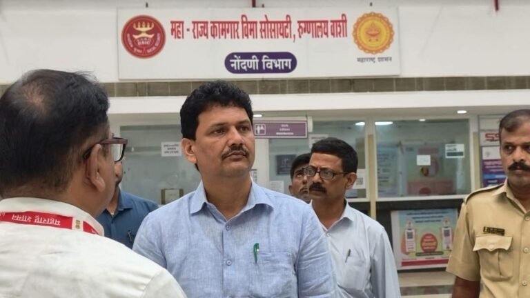prakash abitkar दर्जेदार आरोग्य सेवेची हमी; आरोग्य मंत्री प्रकाश आबिटकरांची कामगार रुग्णालयाला अचानक भेट